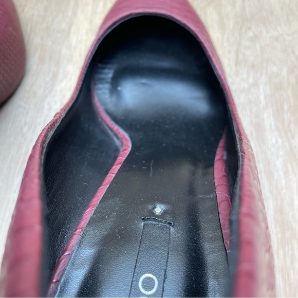ALDO Maroon Reptile Print Women’s Heels Pumps Size 7 - Picture 9 of 13
